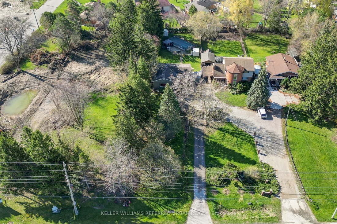 House in London, Ontario, Canada 2 - 17750502