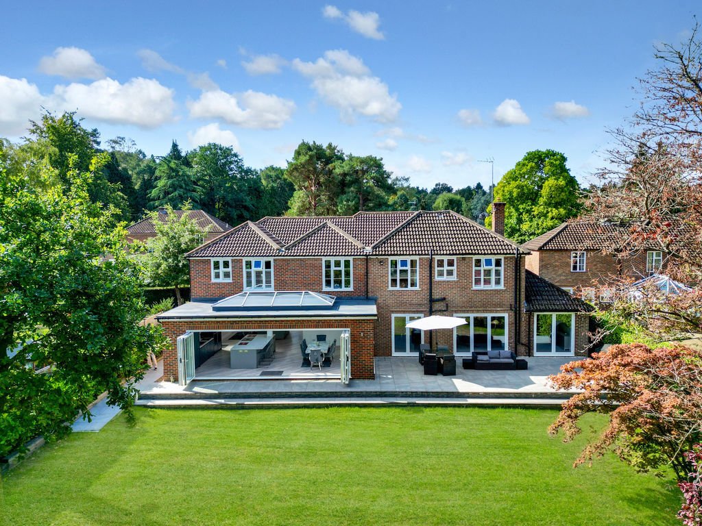 House in South Ascot, England 2 - 17743633