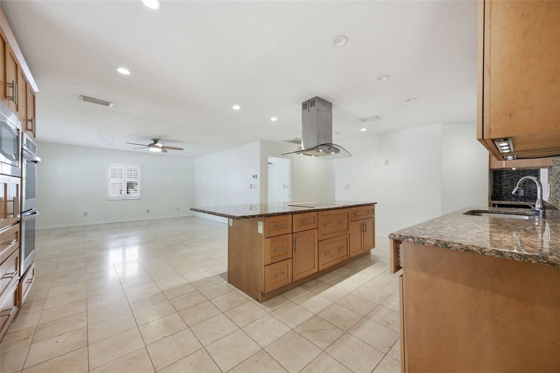 House in Tampa, Florida, United States 5 - 17743621