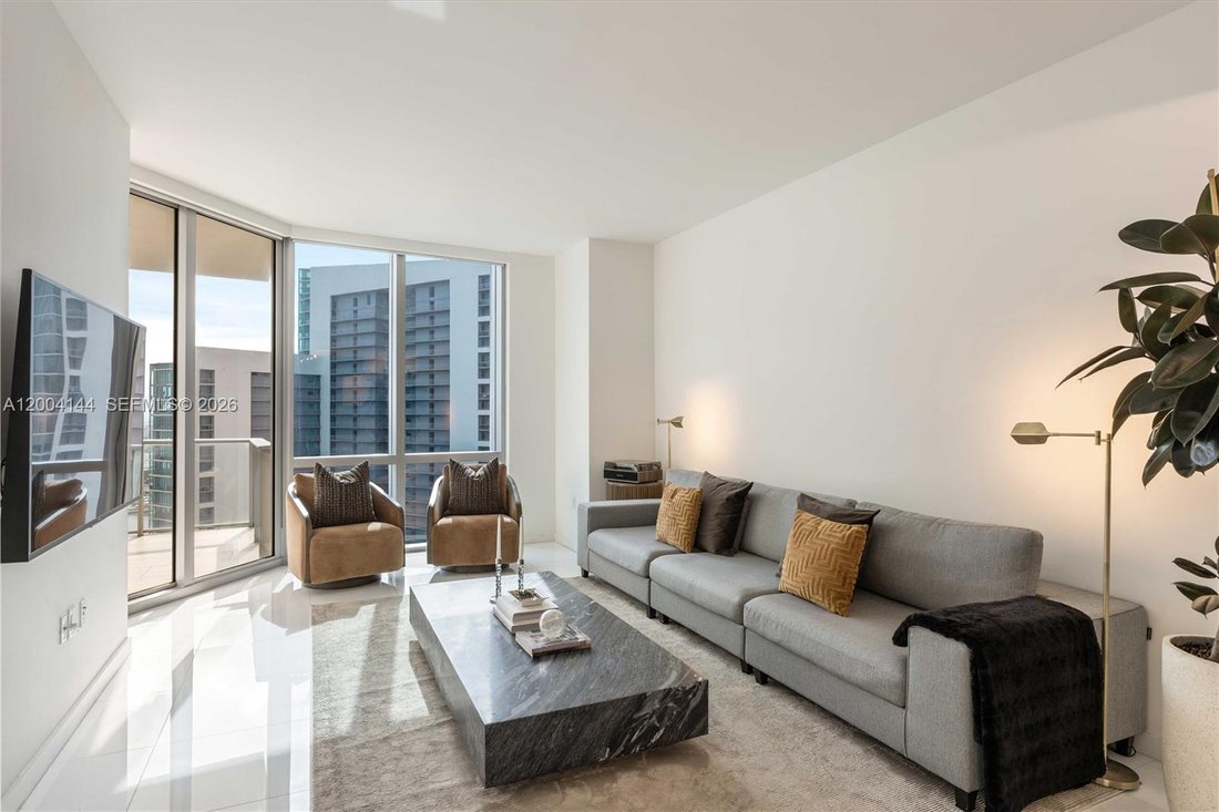 Condo in Miami, Florida, United States 1 - 17747585