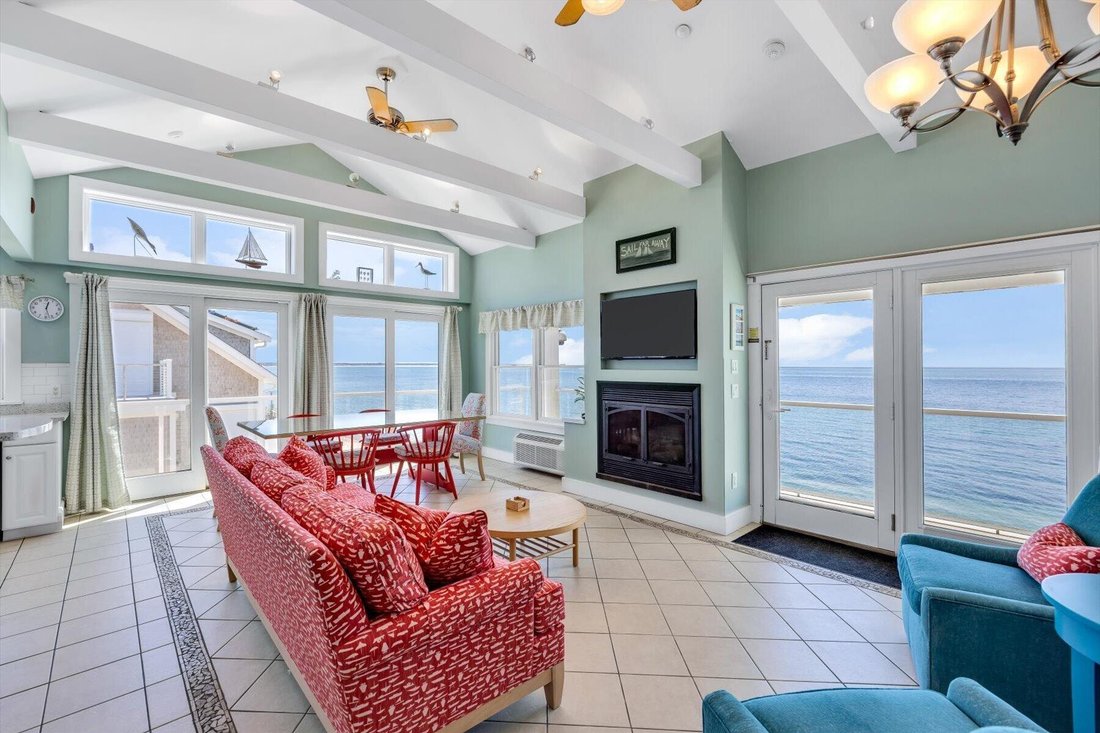 Condo in Provincetown, Massachusetts, United States 1 - 17422643