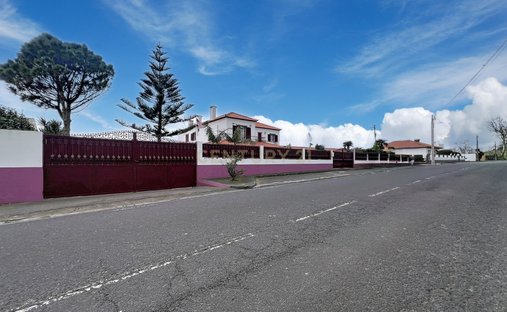 Villa in Feteiras, Azores, Portugal 1