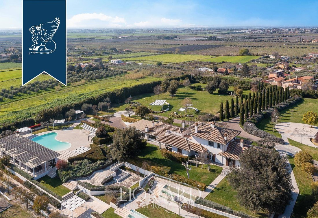 Villa in Castel Gandolfo, Lazio, Italy 2 - 17750089