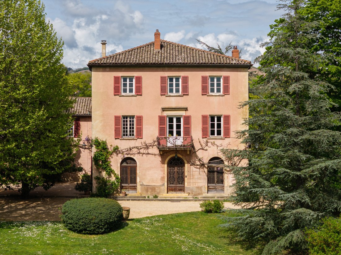 Estate in Saint-Jean-d'Ardières, Belleville-en-Beaujolais, France 2 - 17744709