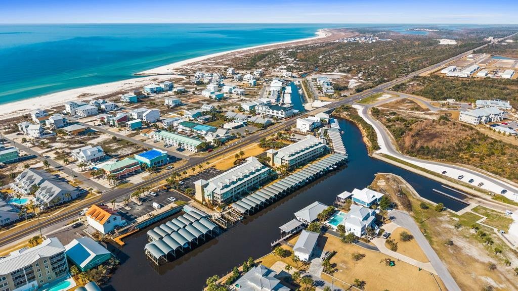 Condo in Port St. Joe, Florida, United States 3 - 17746697