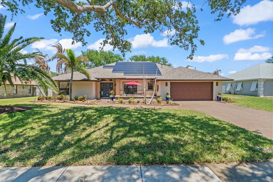 House in Indialantic, Florida, United States 1 - 17745238