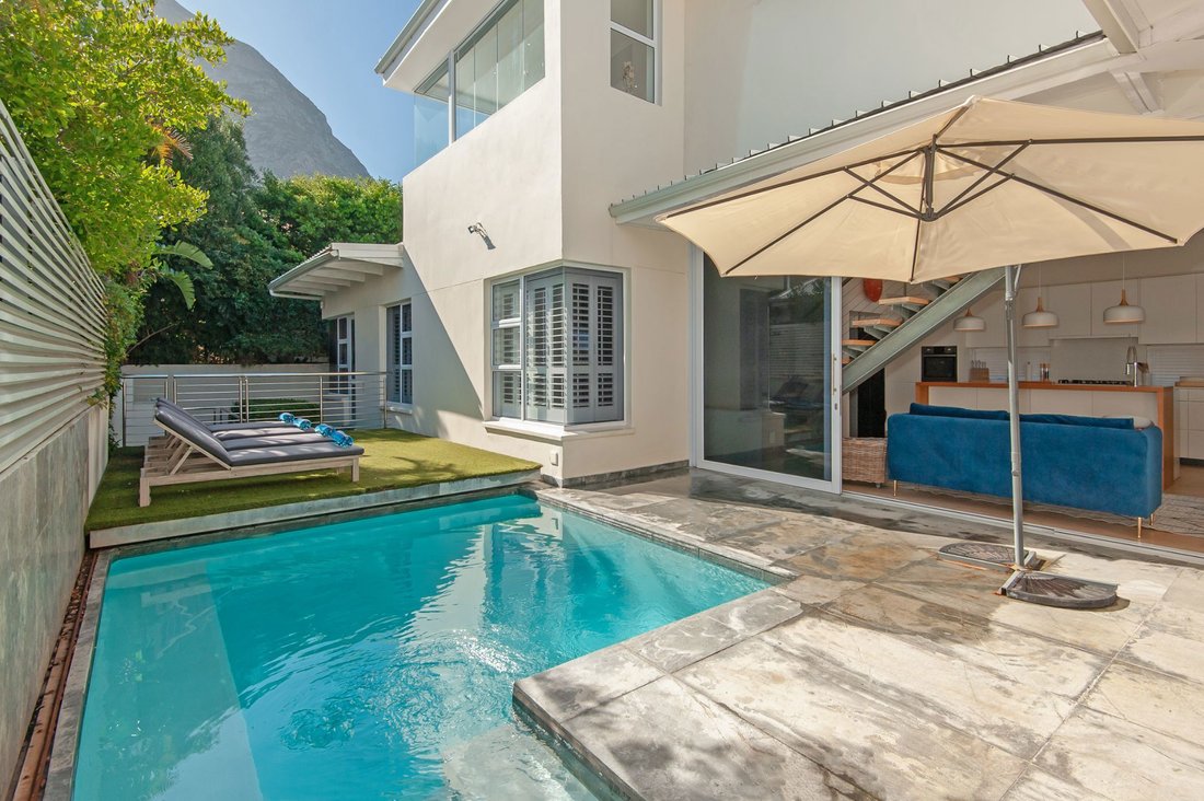 House in Overstrand Local Municipality, Western Cape, South Africa 4 - 17747656