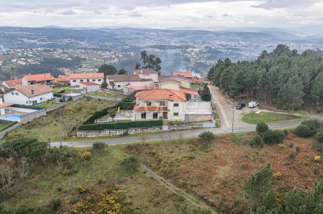 House in Adoufe e Vilarinho de Samarda, Vila Real District, Portugal 2 - 17750189