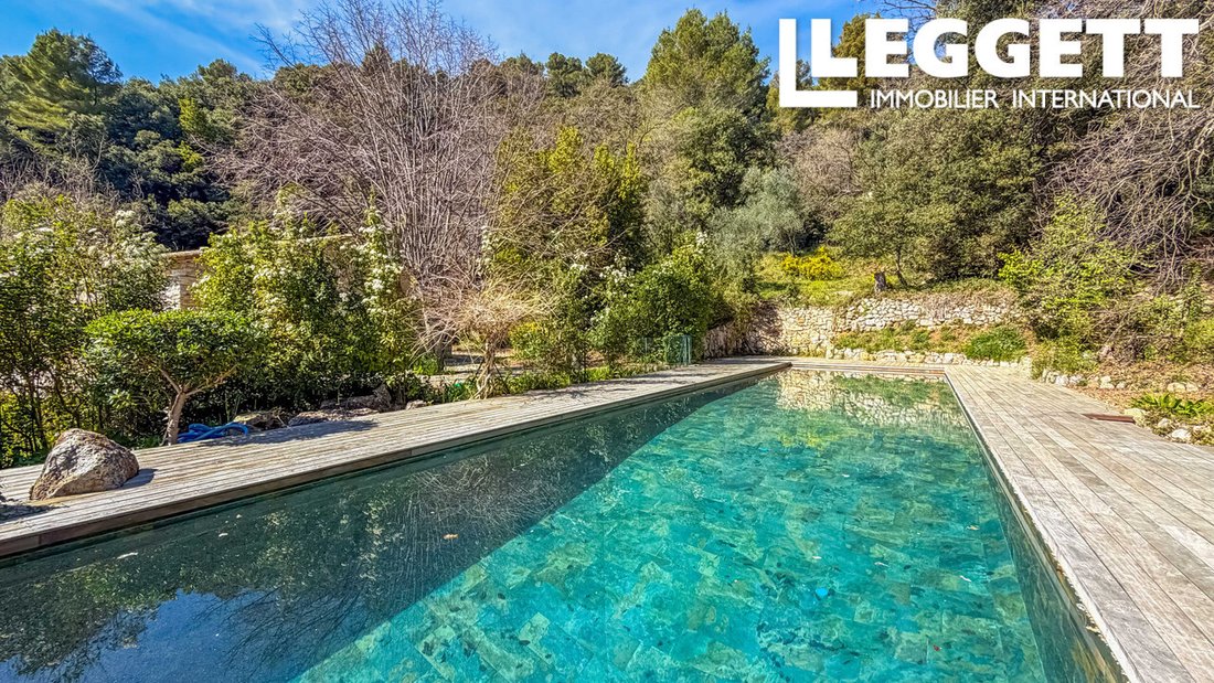 Villa in Le Tignet, Provence-Alpes-Côte d'Azur, France 1 - 17439103