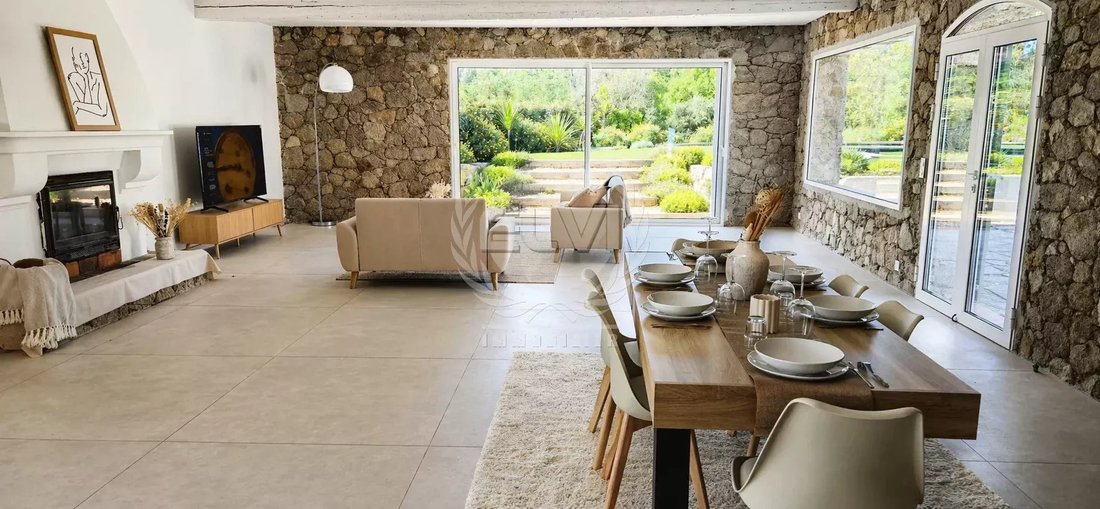 Villa in Le Plan-de-la-Tour, Provence-Alpes-Côte d'Azur, France 3 - 15666153