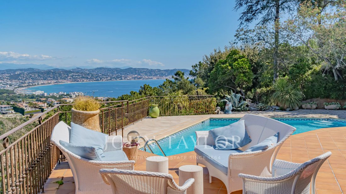 House in Théoule-sur-Mer, Provence-Alpes-Côte d'Azur, France 3 - 16930829