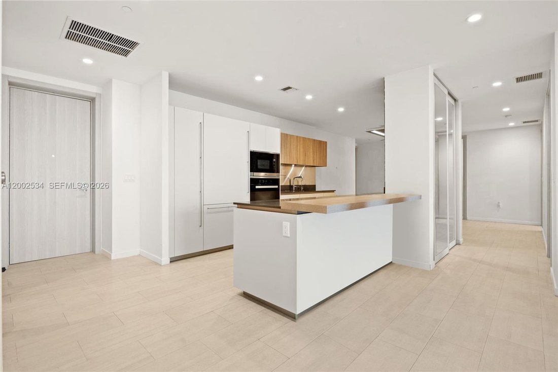 Condo in Miami, Florida, United States 2 - 17747631
