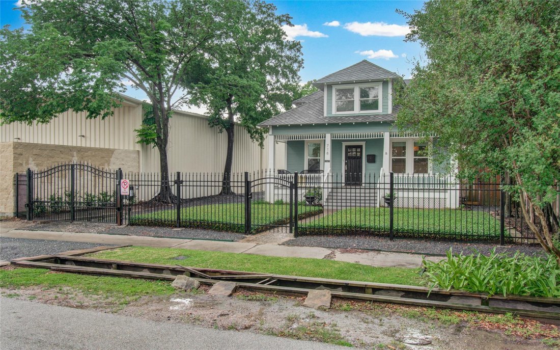 House in Houston, Texas, United States 3 - 17749150