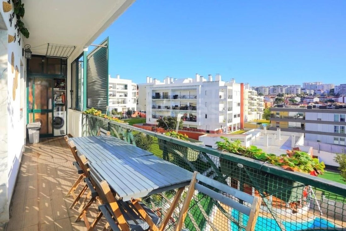 Apartment in Carnaxide e Queijas, Lisbon, Portugal 2 - 17745447