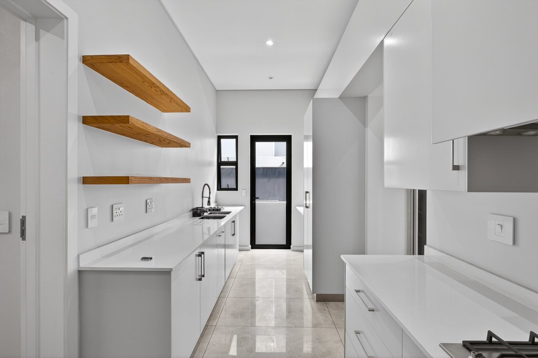 House in Midrand, Gauteng, South Africa 5 - 17749872