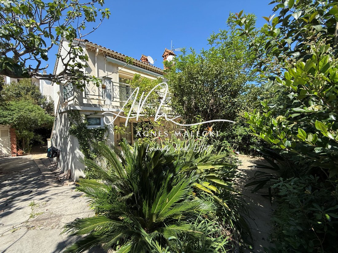 Villa in Nord, Cavalaire-sur-Mer, France 1 - 16064786