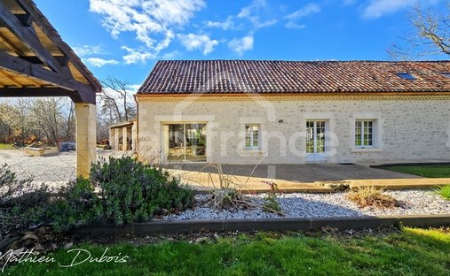Farm Ranch in Lamonzie-Montastruc, Nouvelle-Aquitaine, France 1