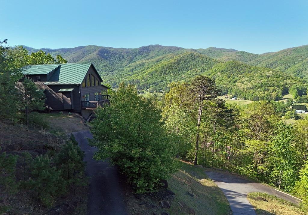 House in Hayesville, North Carolina, United States 1 - 17747372