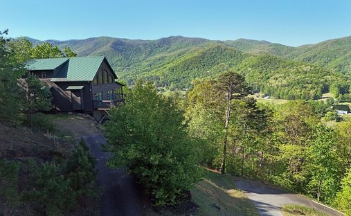 House in Hayesville, North Carolina, United States 1