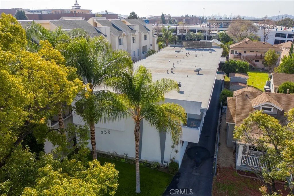 Glendale, California, United States 3 - 17257283