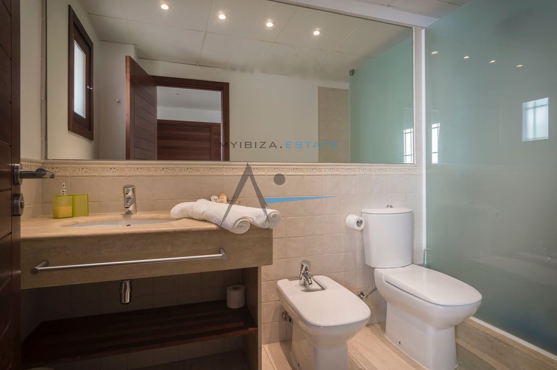 Chalet in Santa Eularia des Riu, Balearic Islands, Spain 1 - 17746921