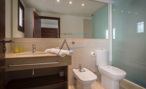 Chalet en Santa Eulalia del Río, Islas Baleares, España 1