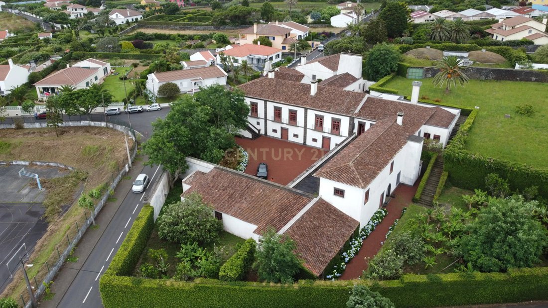 Villa in Lagoa (Nossa Senhora do Rosario), Azores, Portugal 1 - 16011727