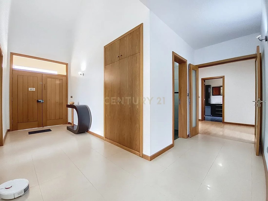 Villa in Nossa Senhora dos Remedios, Azores, Portugal 5 - 15883157