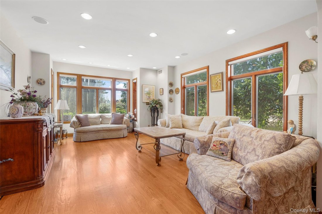 House in Yonkers, New York, United States 4 - 17743903