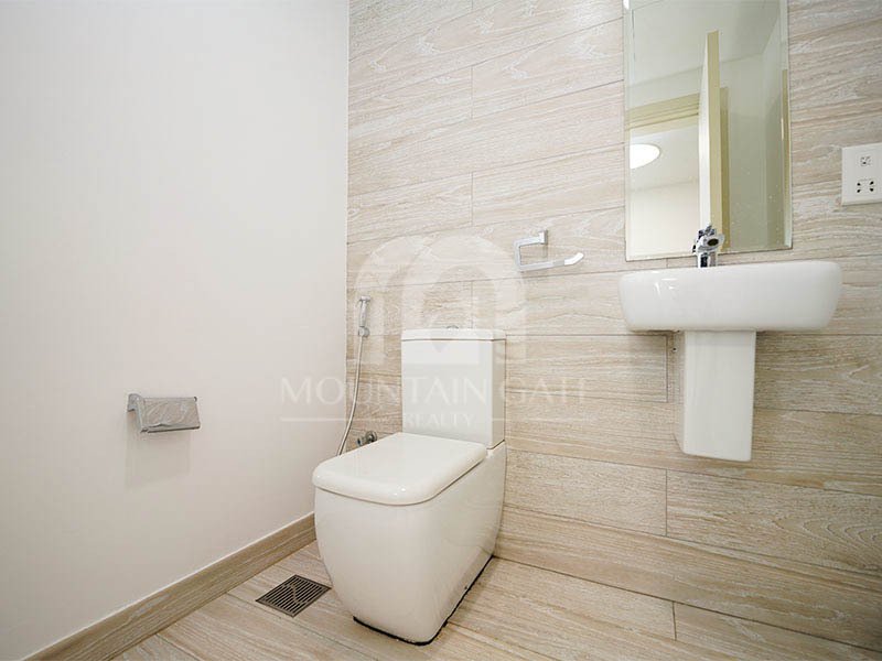 Apartment in United Arab Emirates 5 - 17745223
