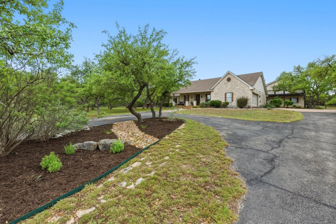 House in Dripping Springs, Texas, United States 3 - 17747804