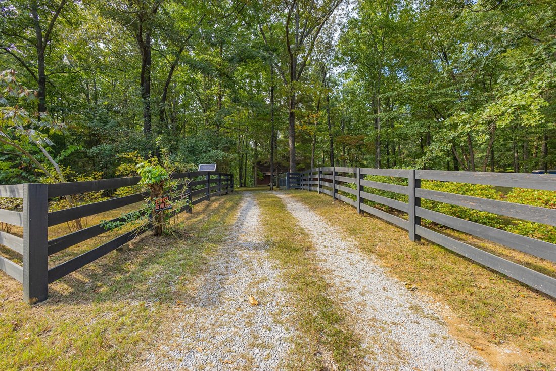 House in Tullahoma, Tennessee, United States 4 - 17748610