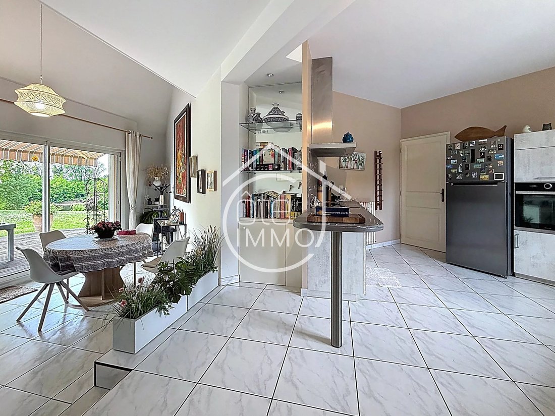 House in Saint-Avit-Saint-Nazaire, Nouvelle-Aquitaine, France 5 - 17745143