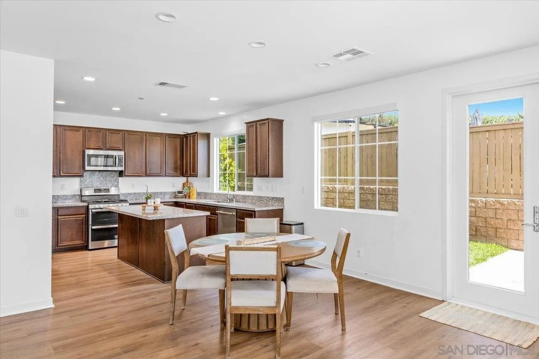 House in San Marcos, California, United States 2 - 17744190