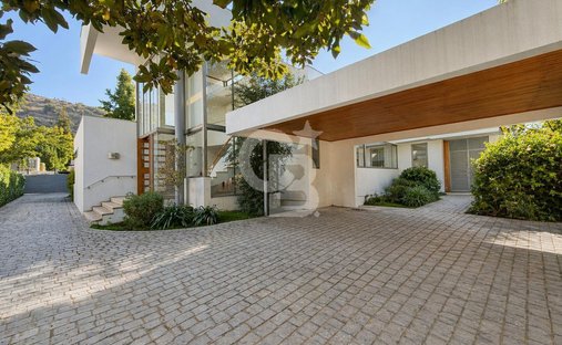 Casa en Lo Barnechea, Región Metropolitana, Chile 1