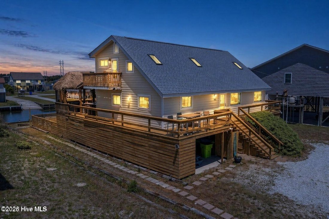 House in North Topsail Beach, North Carolina, United States 2 - 16961173