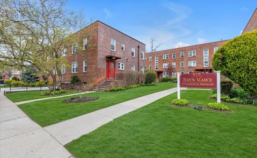 Cooperativa a Rockville Centre, New York, Stati Uniti 1