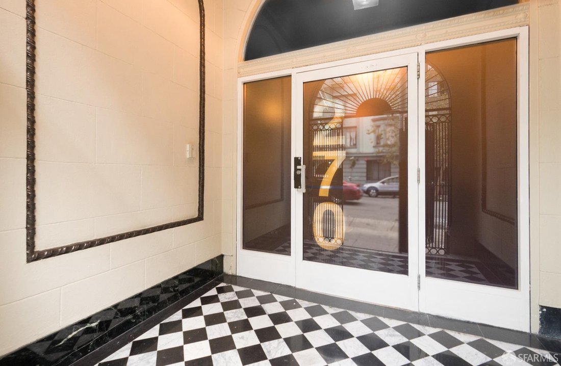 Condo in San Francisco, California, United States 2 - 17747559