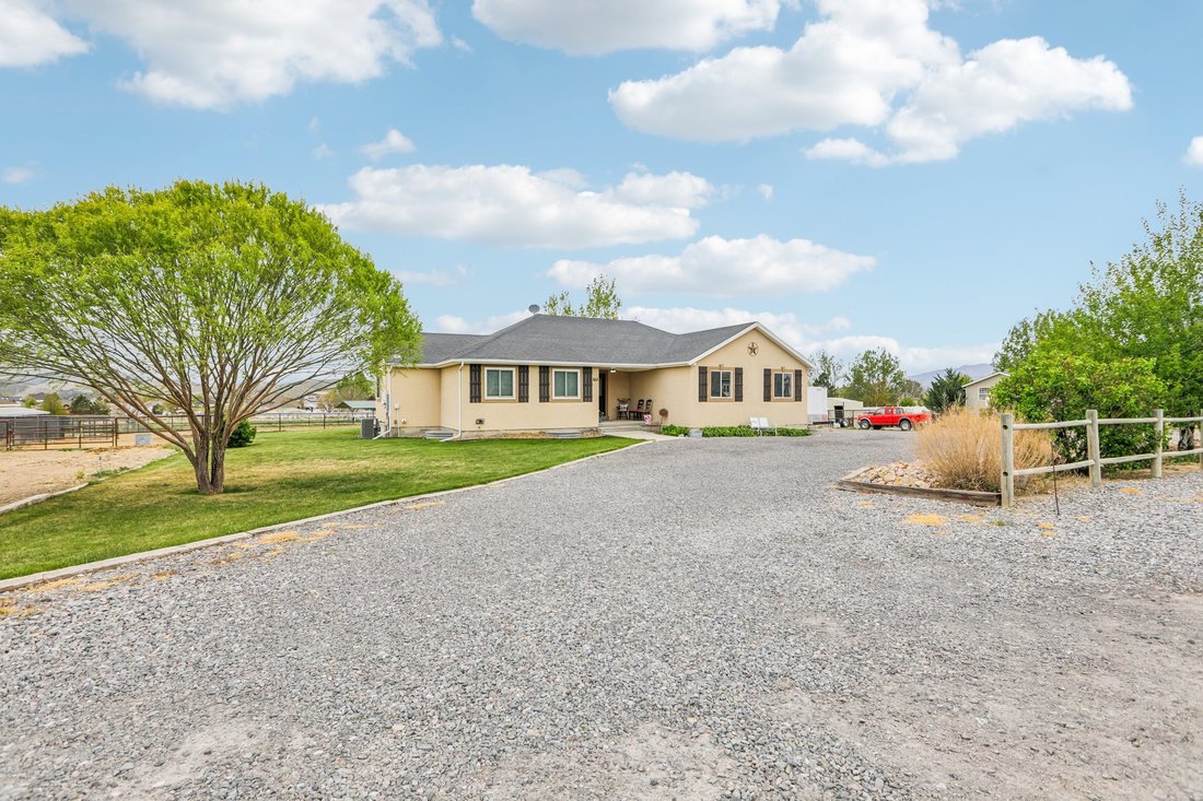 House in Eagle Mountain, Utah, United States 3 - 17747267