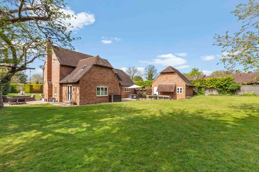 House in Princes Risborough, England 1 - 17743646