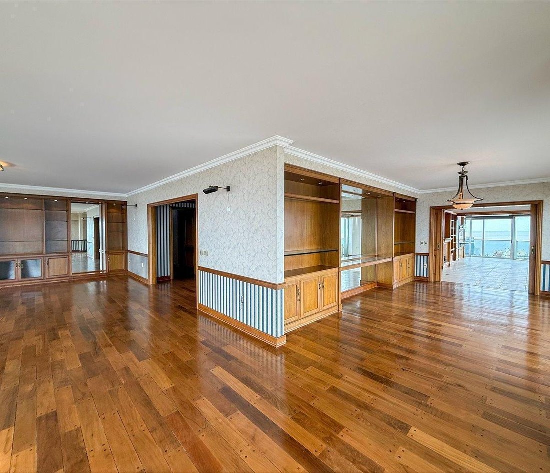 Apartment in Montevideo, Departamento de Montevideo, Uruguay 5 - 17750295