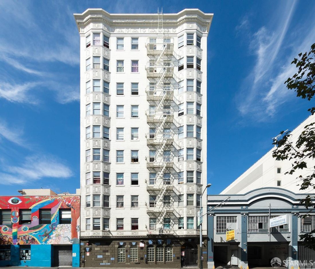 Condo in San Francisco, California, United States 1 - 17747559