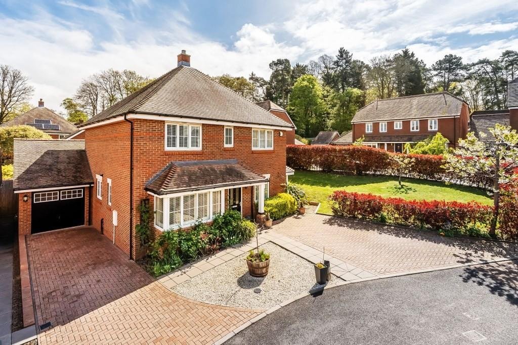House in Dorking, England 1 - 17747187