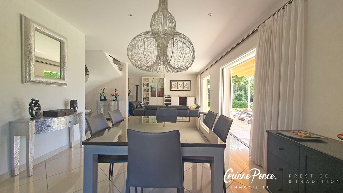Villa in Camplanier, Nimes, France 4 - 17744812
