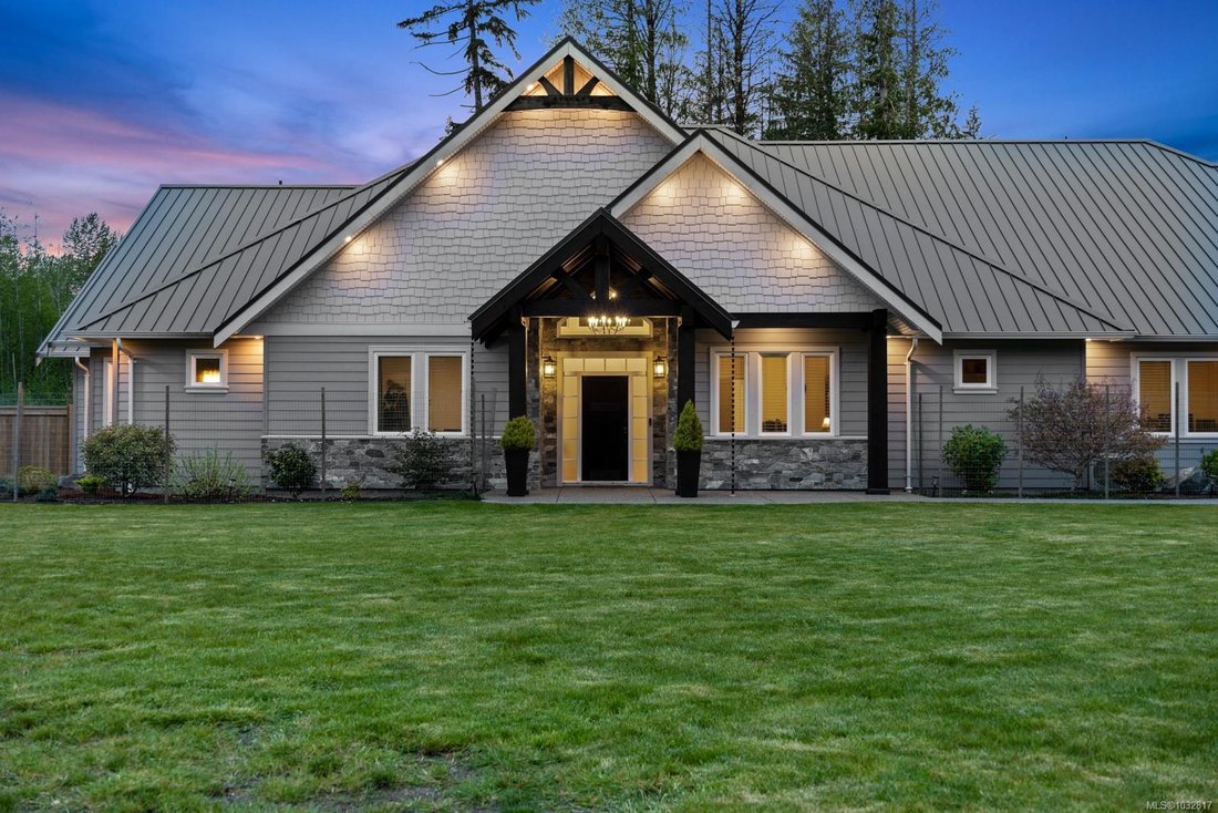 House in Black Creek, British Columbia, Canada 3 - 17749911