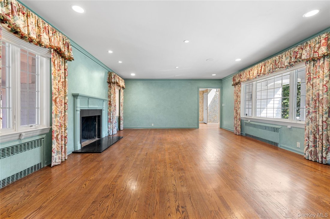 House in Roslyn, New York, United States 5 - 17743882