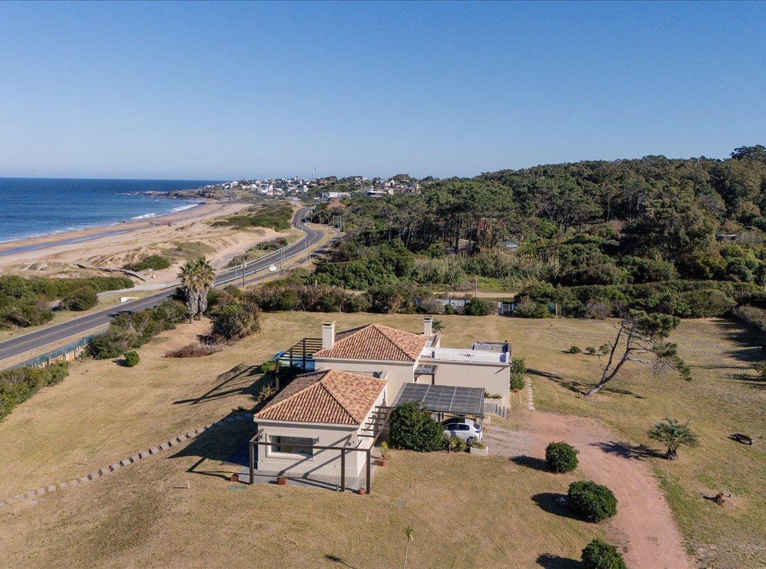 House in Punta Colorada, Uruguay 3 - 17750382