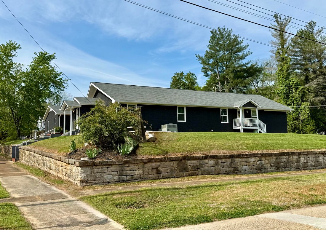 South Pittsburg, Tennessee, United States 2 - 17743501