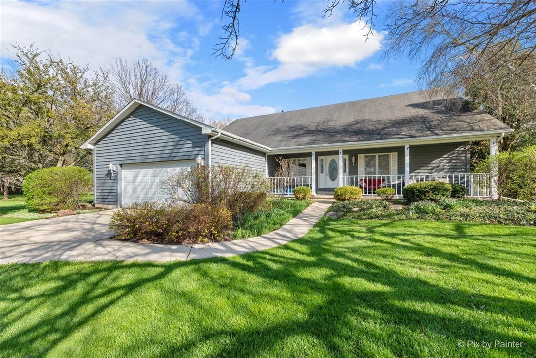 House in Spring Grove, Illinois, United States 3 - 17744381