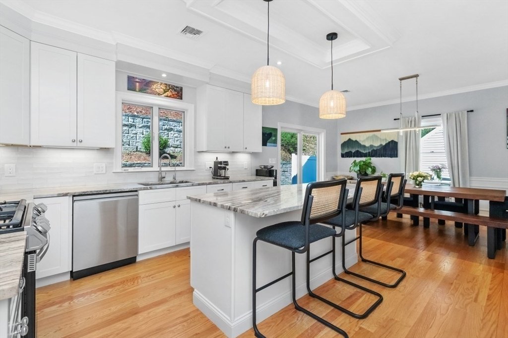 House in Waltham, Massachusetts, United States 4 - 17743011